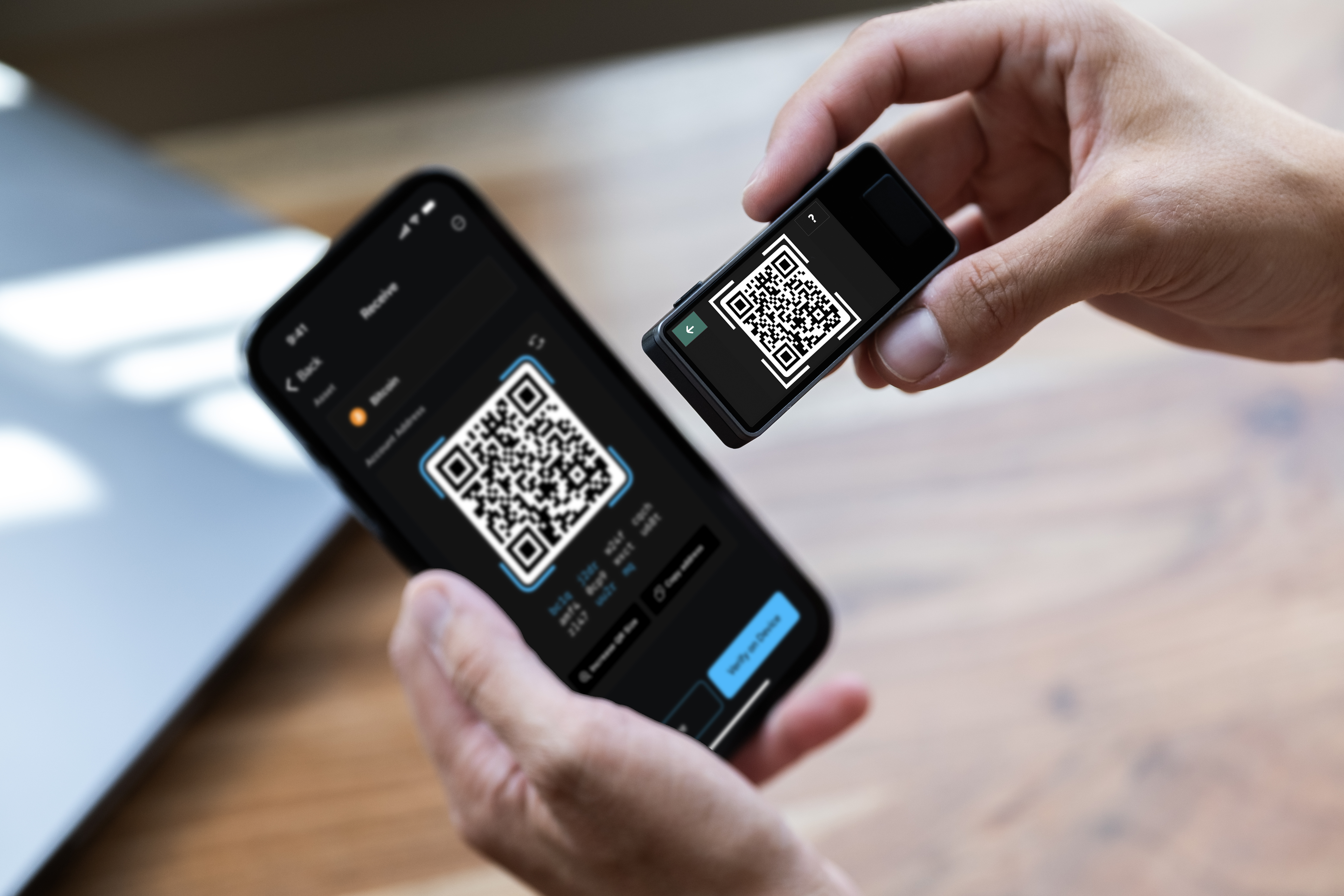 Jade Plus scanning QR code